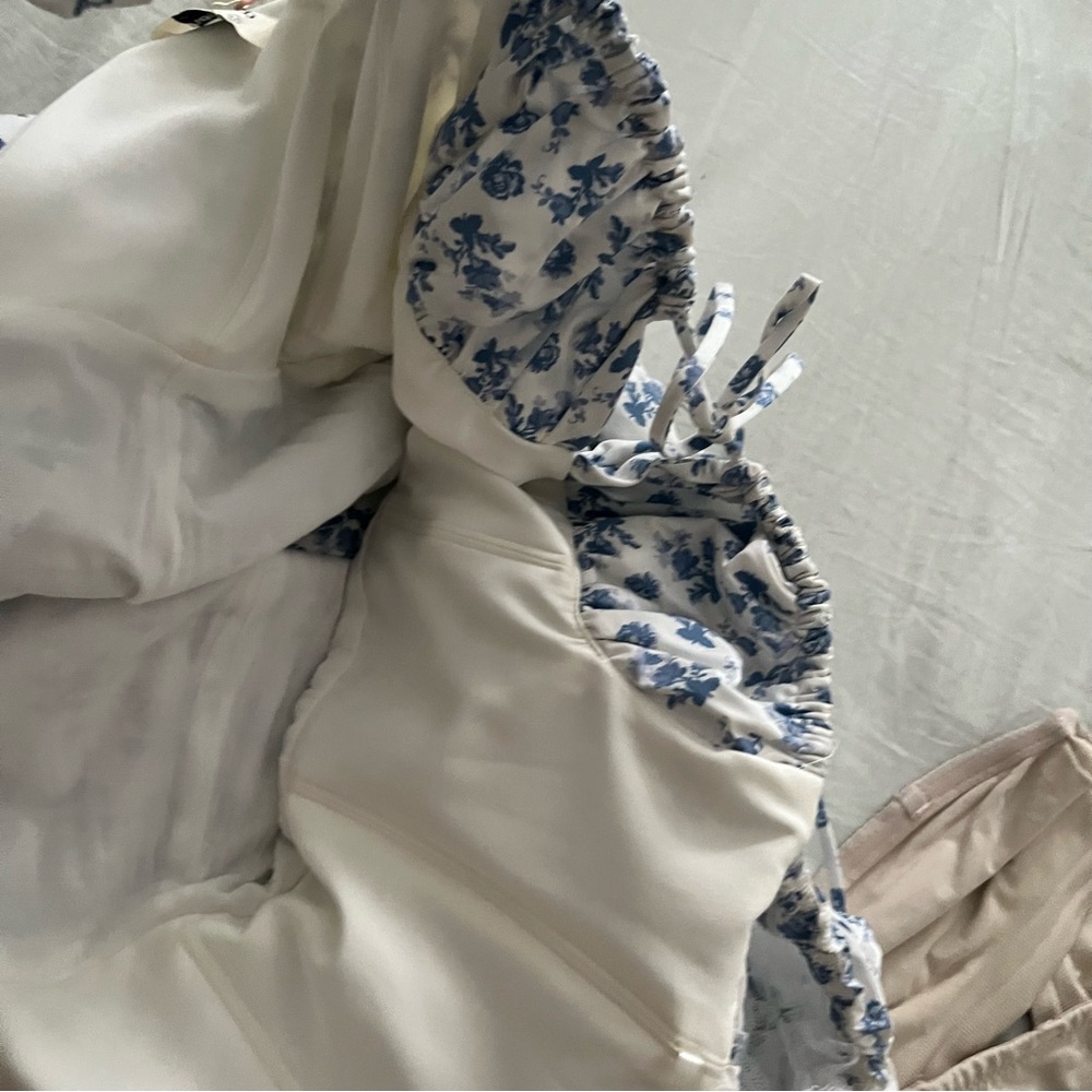 House of CB Blue Floral Midi Dress - Picture 12 of 12